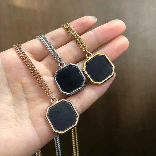 Heat-Activated Photo Necklace - Magic Photo Necklace