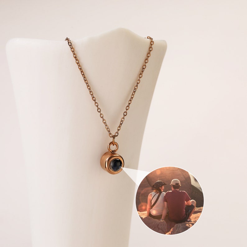 Personalized Photo Projection Necklace Custom Bubble Projection Photo Necklace Picture